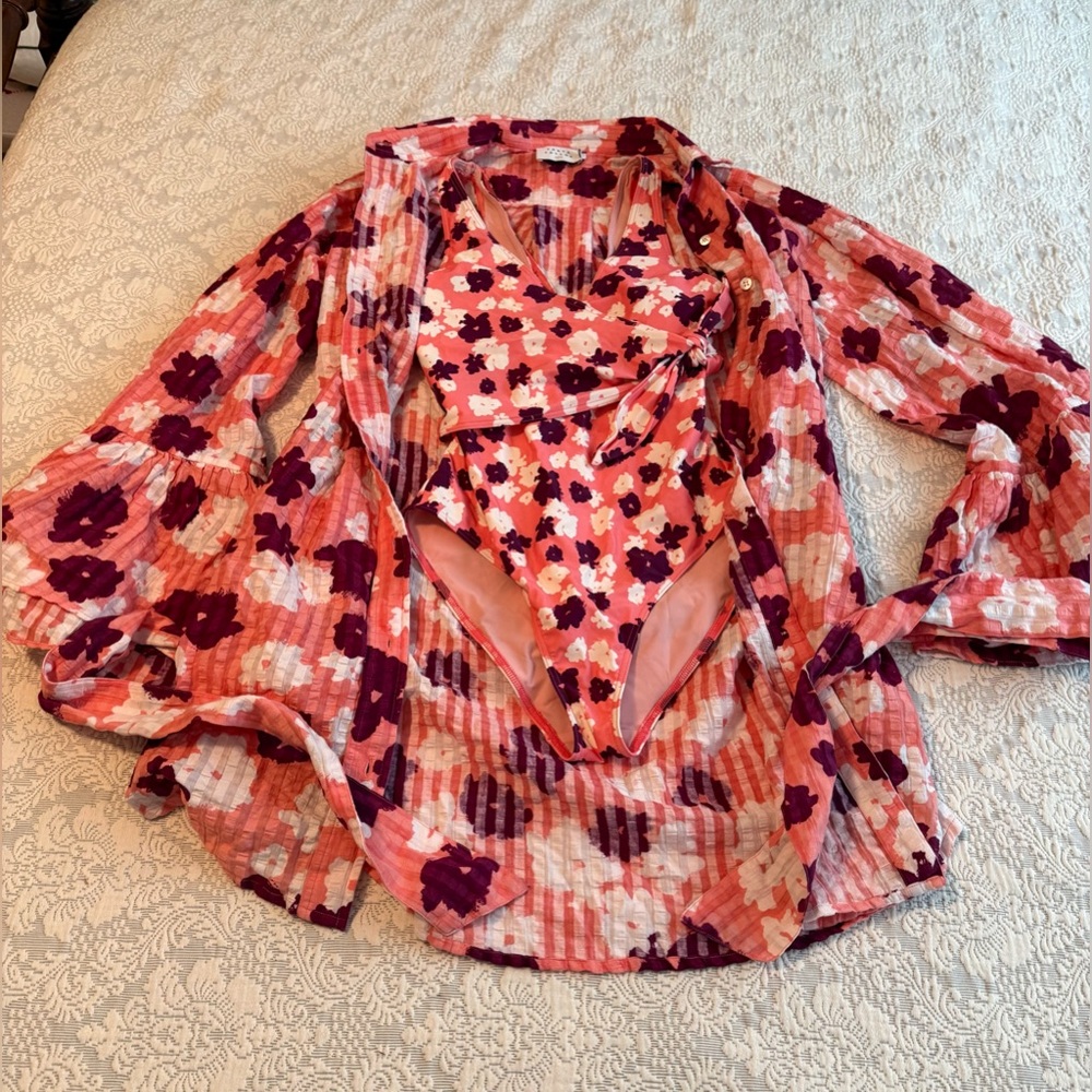 New Without Tags Tanya Taylor 1 Piece Bathing Suit and Matching Cover Up Small